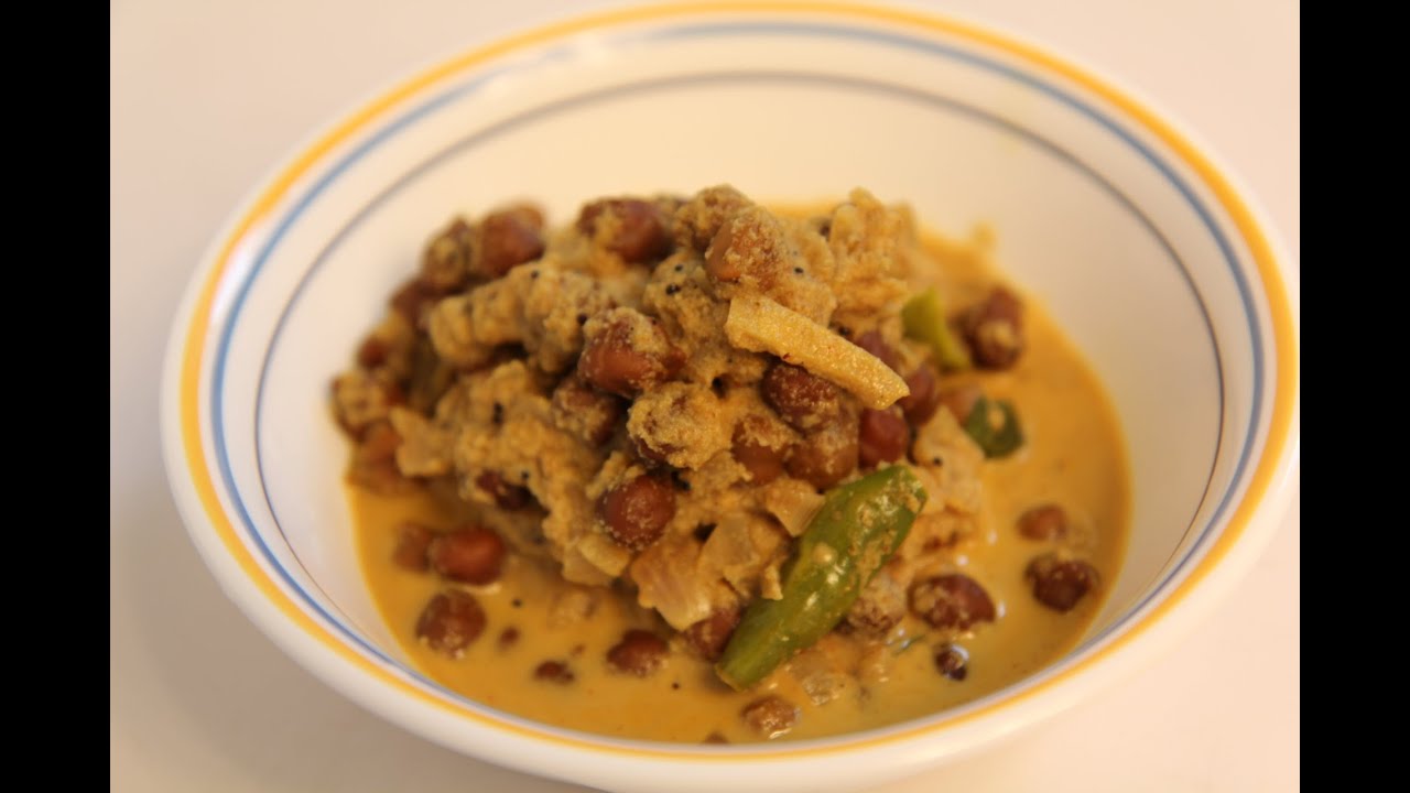 Kadala Curry (Whole Bengal gram daal Kerala curry)