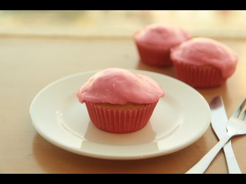 pink tea cupcake